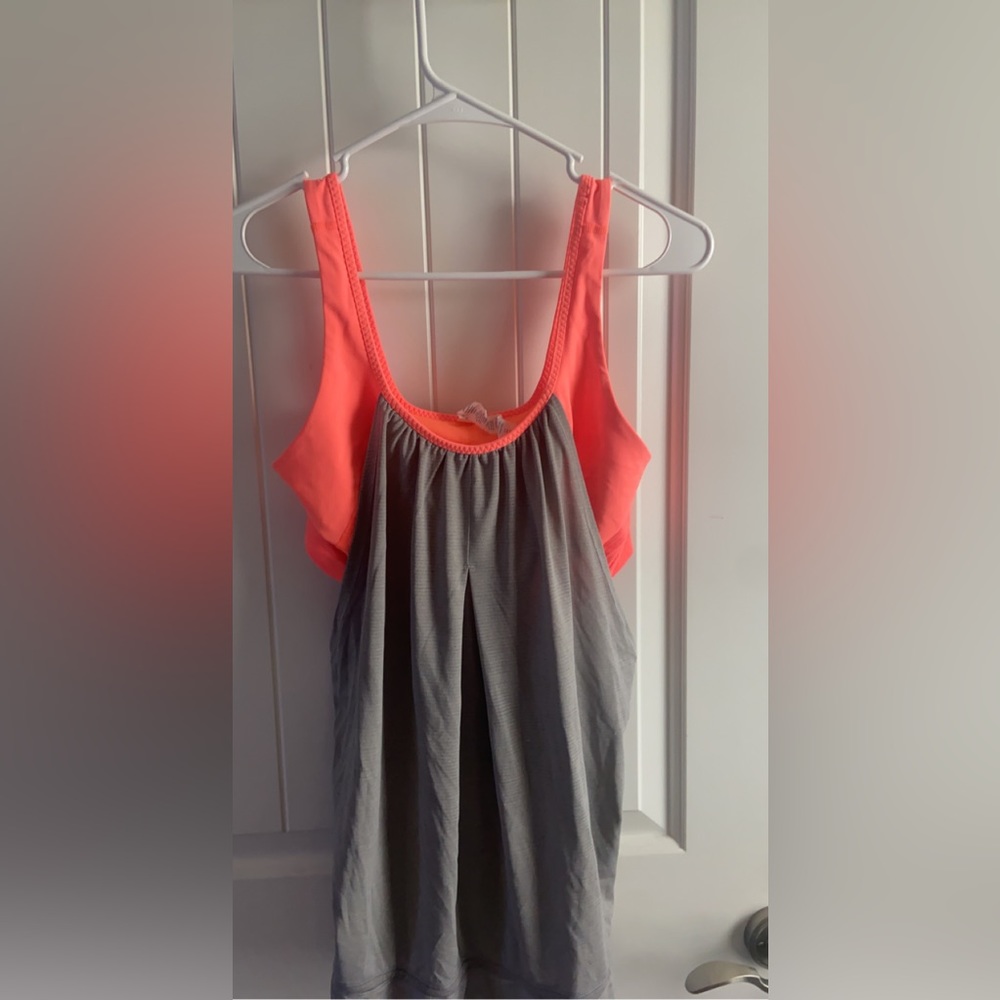 Lululemon tank top with built in sport bra